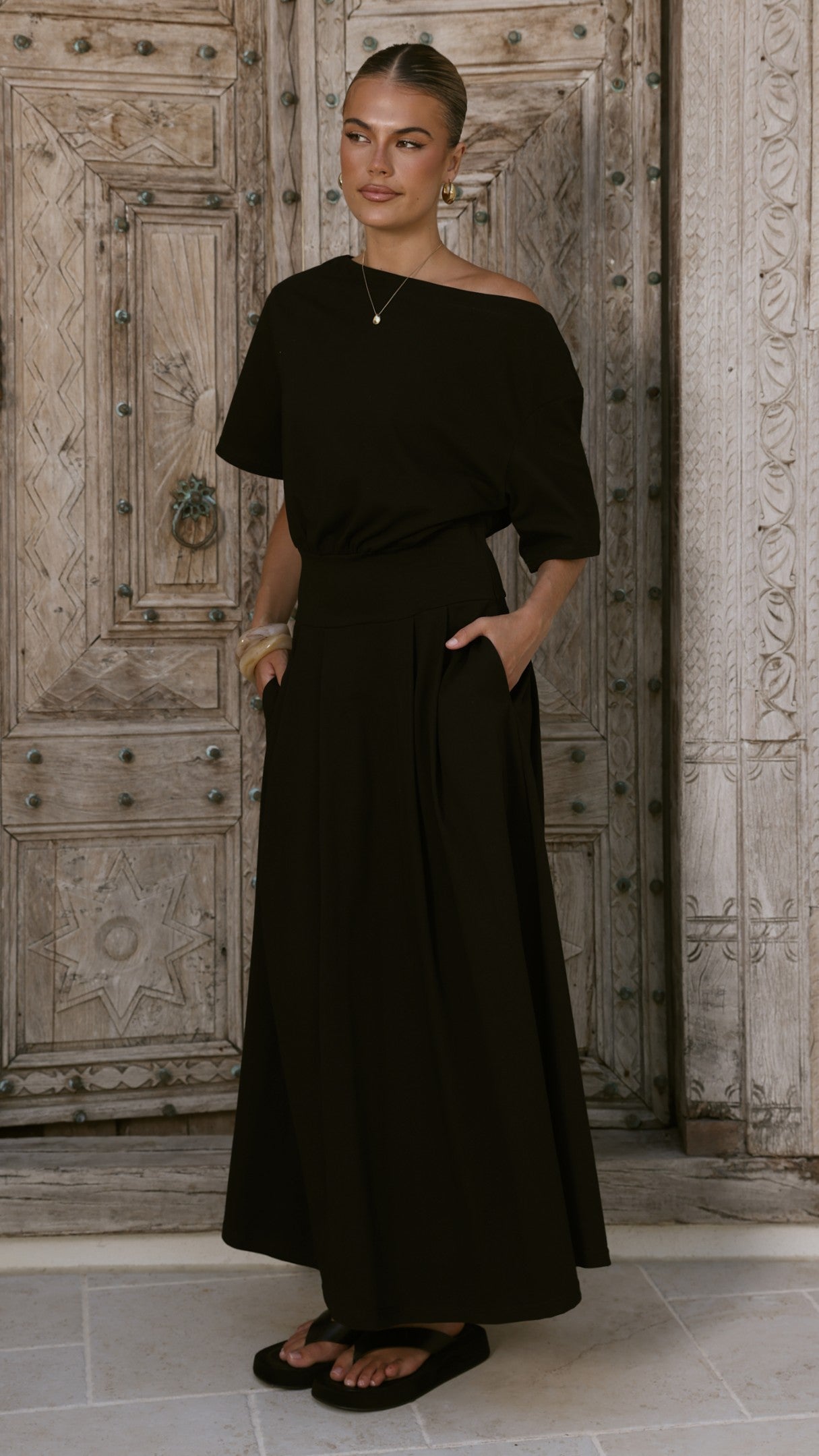 Aleski Maxi Dress - Black