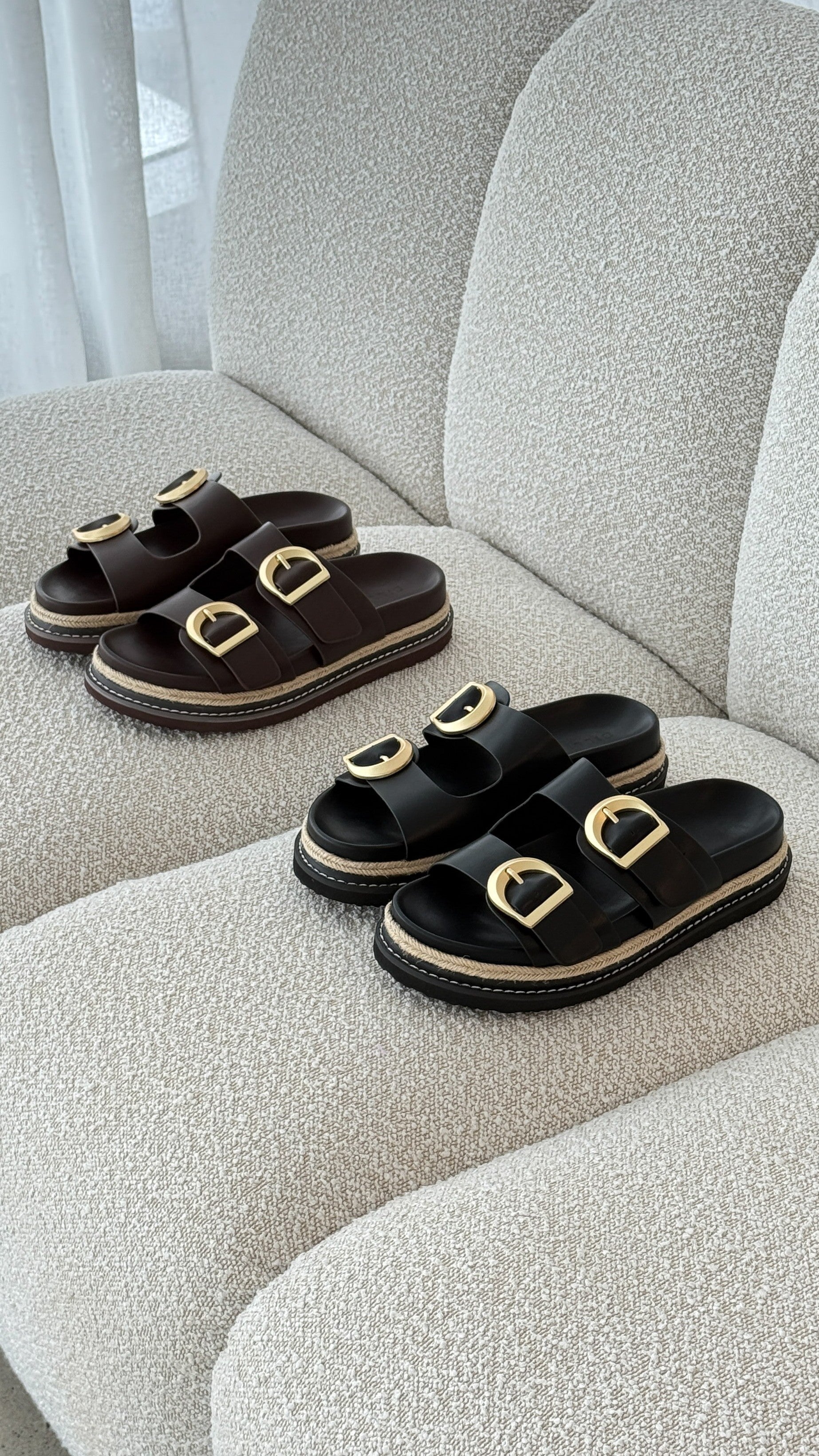 Anora Slide - Chocolate