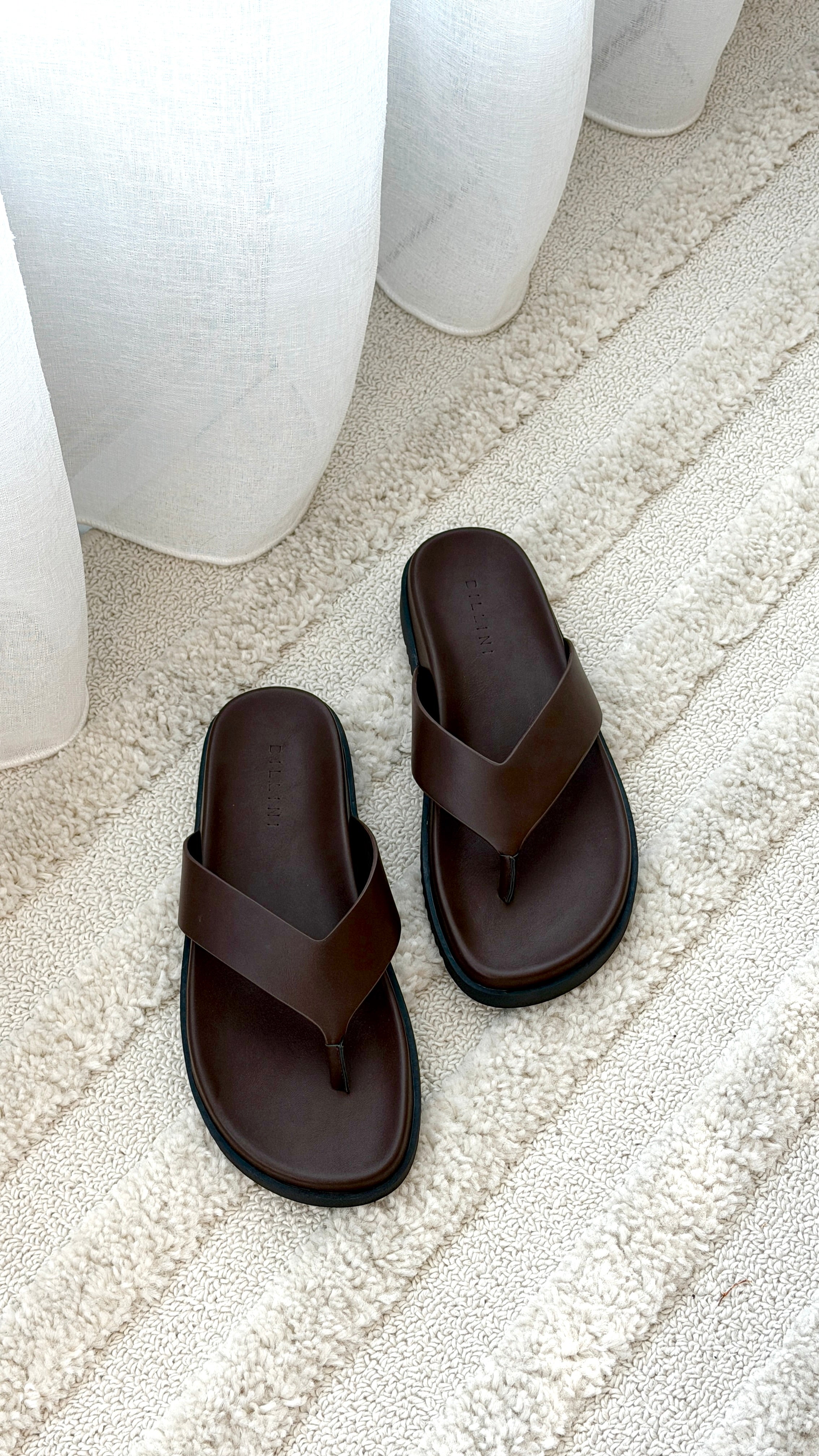 Aila Slide - Chocolate